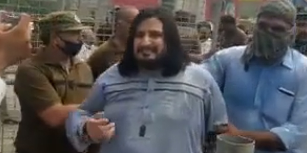 Police arrests Tik Toker during Maryam Nawaz’s appearance Bol News