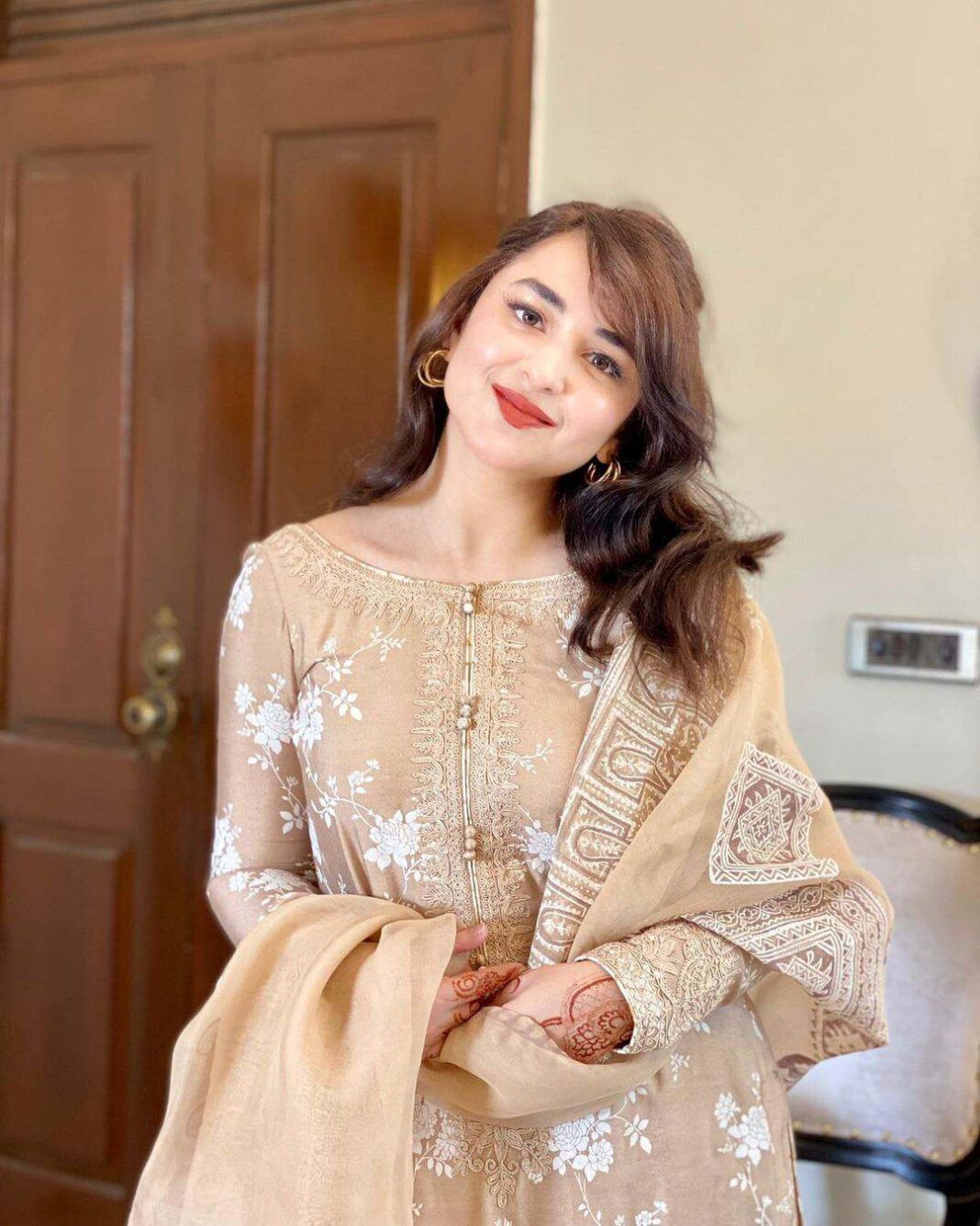 See pictures: Yumna Zaidi spends Eid with her family | Bol News | Arts ...