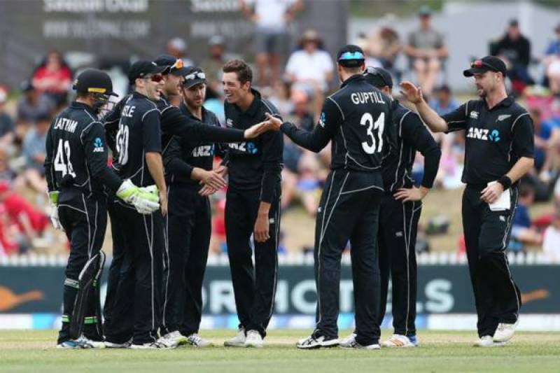 new-zealand-cricket-team-reaches-pakistan-after-18-years